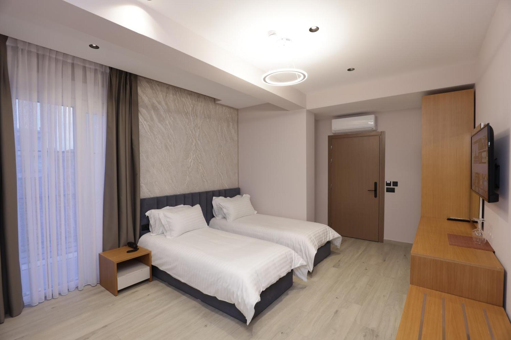Residence Inn Hotel Τίρανα Εξωτερικό φωτογραφία